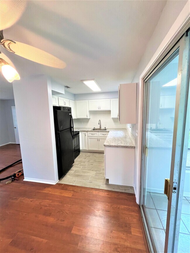 Photo - 305 Trudgeon Dr