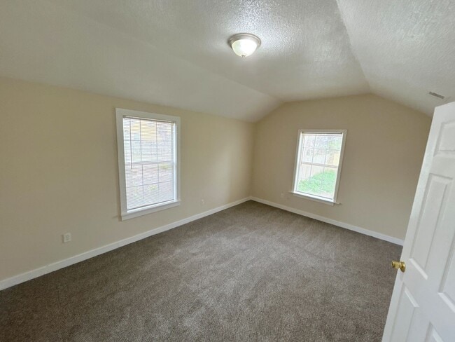 Photo - 4376 Willow Rd