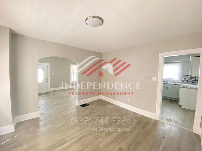 Photo - 1004 W Fairview Ave