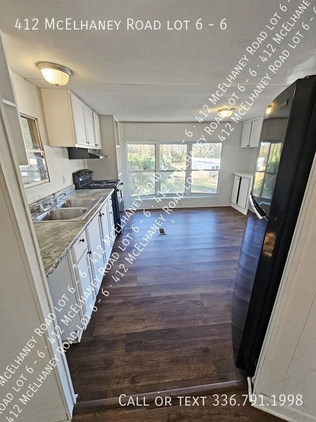 Photo - 412 McElhaney Rd