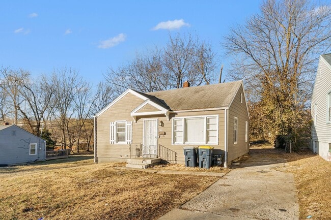 Photo - Beautiful 2 Bedroom 1 Bathroom house in Kansas City!
