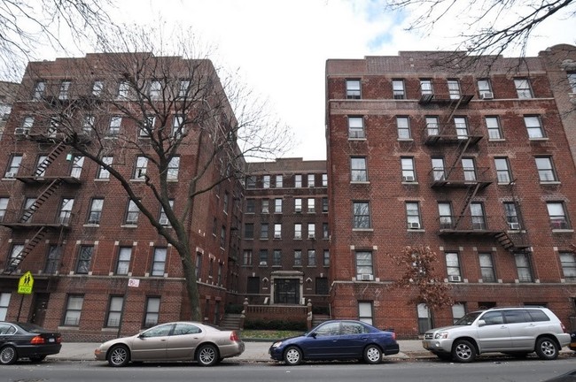 Building Photo - 3265 Bainbridge Avenue Rental
