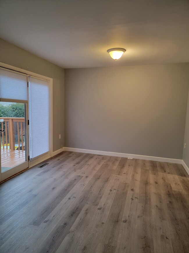 Photo - 228 Nathan Way