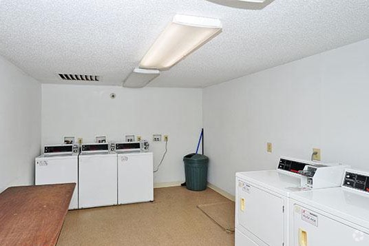 Laundry Facilities - Oak Shade Apartments