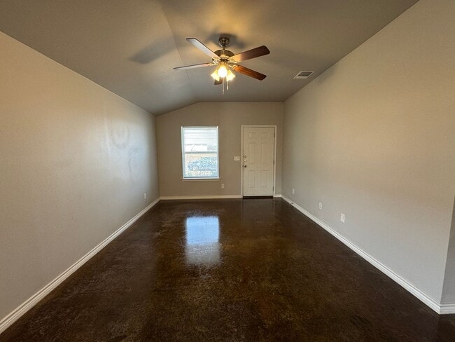 Photo - 208 Lowes Blvd Unit B