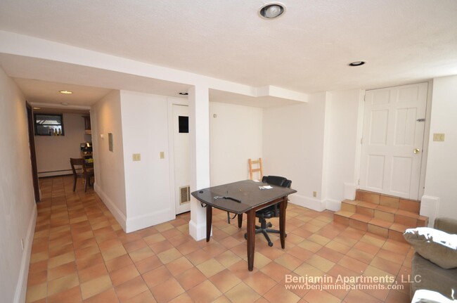 Photo - 129 Chiswick Rd Condo Unit 1