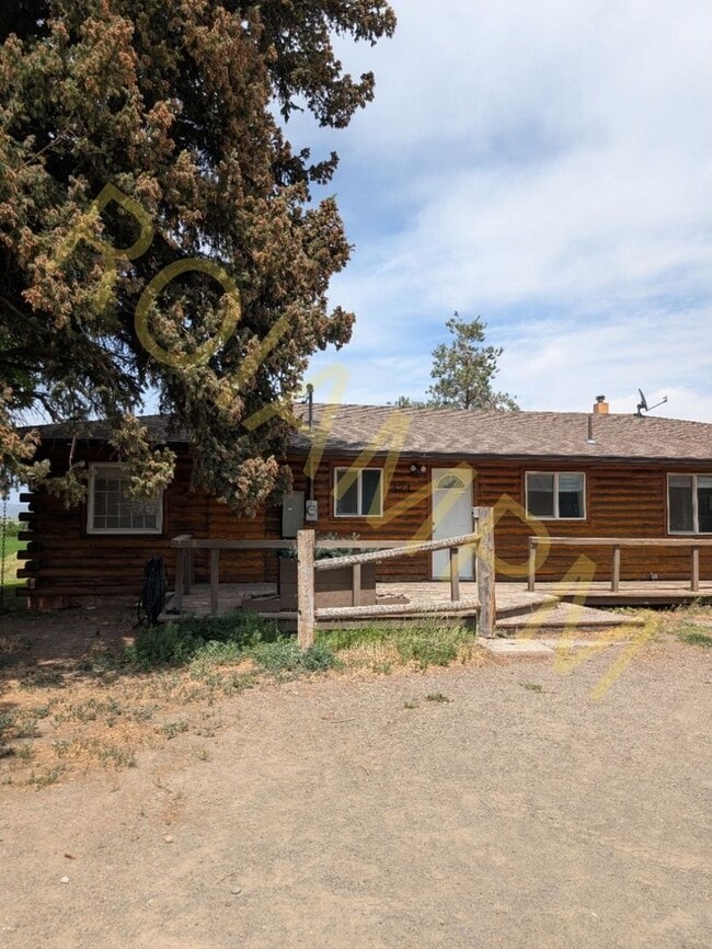 Charming 3-bed 2-bath Home at the Edge of ... - Charming 3-bed 2-bath Home at the Edge of ...