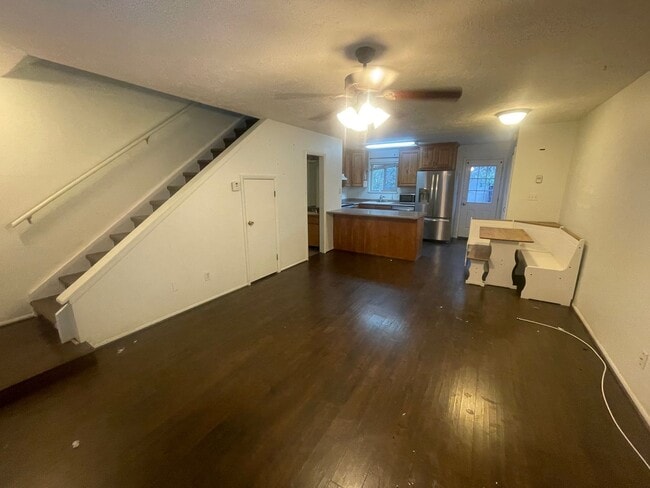 Photo - Beautiful Two Bedroom Home! End Unit!