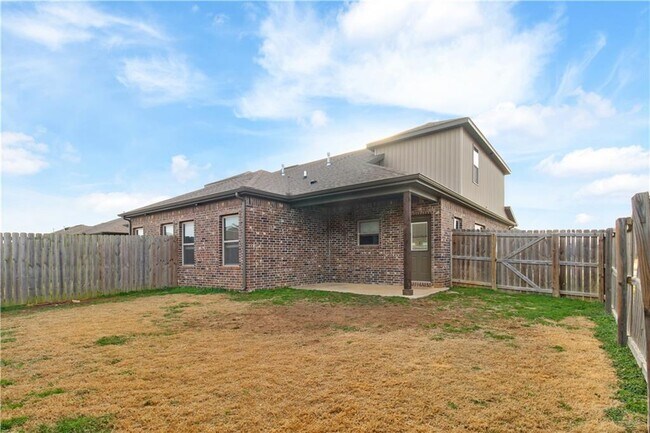 Photo - 400 Barbet Dr