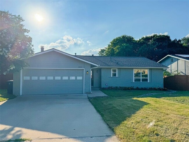 Building Photo - 6404 Woodhue Dr Rental