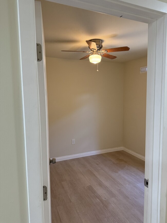 Photo - 7860 Port Royale Dr Unit 2