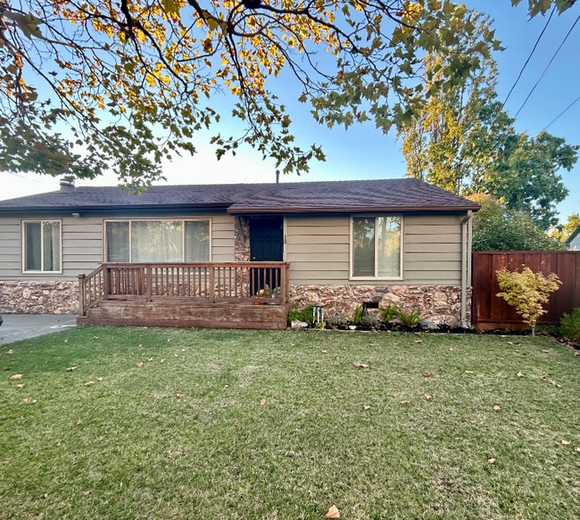 Photo - 18 Vista Grande Ave