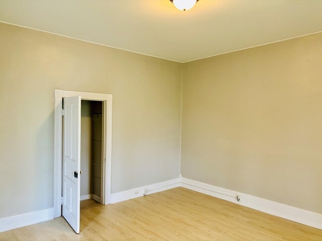 Photo - 1822 Highland Ave Unit 2