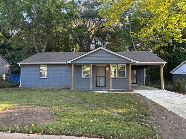 Photo - 3709 Royal Wood Dr
