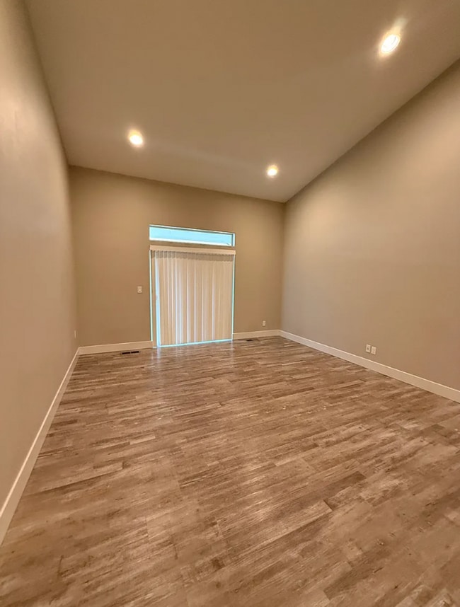 Photo - Modern Design Duplex