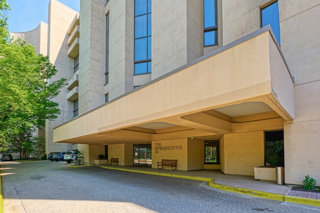 Photo - 1101 S Arlington Ridge Rd Unit 216