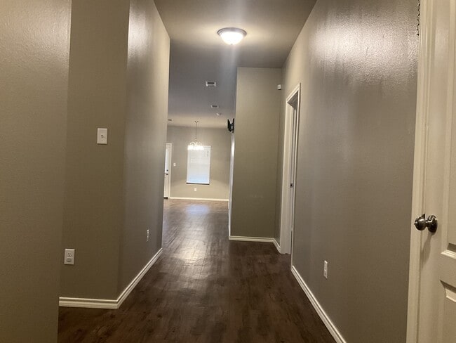 Photo - 342 River Oaks