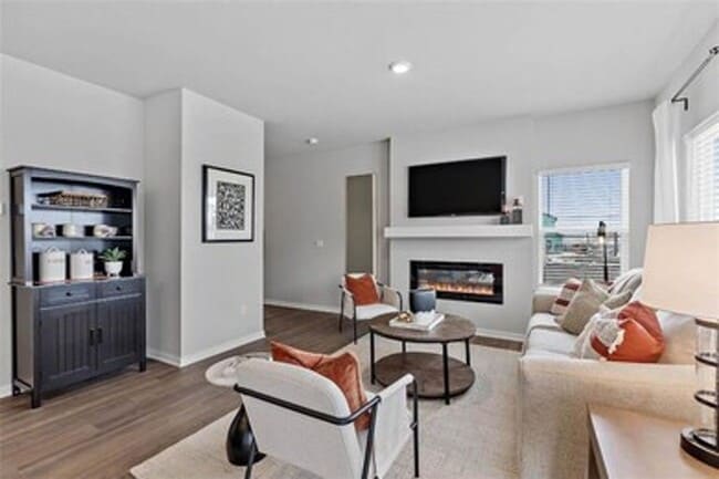 1047 Maywood Ln Unit 1
