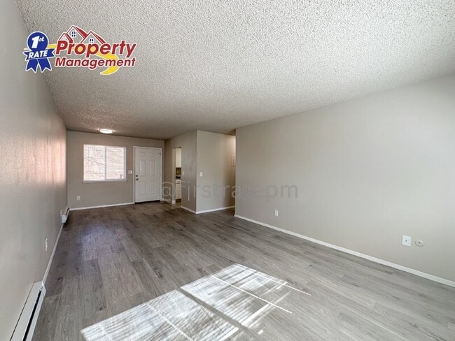 Photo - 4135 W Dorian St