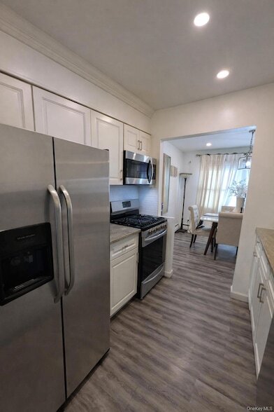 Photo - 4 McLaughlin Ave