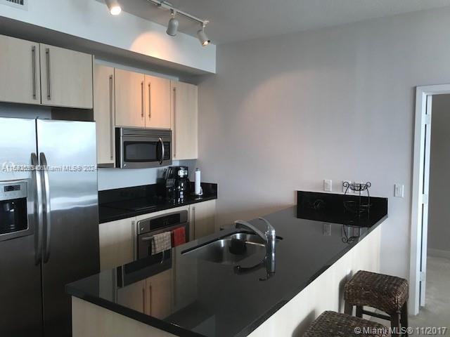 Photo - 79 SW 12th St Unidad 2503-S Rental