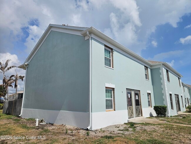 Building Photo - 120 E Colonial Ct Unit 47
