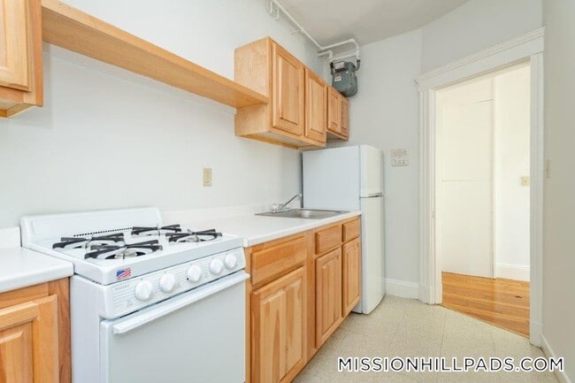 Building Photo - 49 Worthington St
