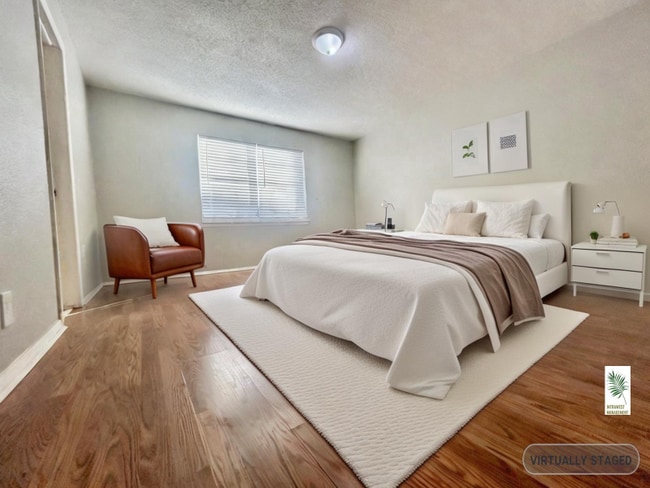 Photo - 3836 Englewood Cir Unidad 3836