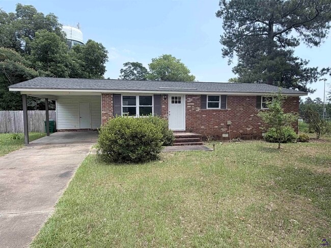 Building Photo - 516 Ochlahatchee Dr