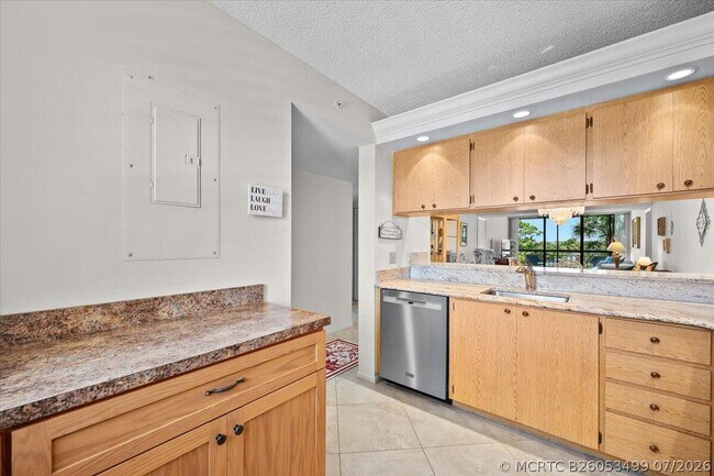 2001 Marina Isle Way Unit 405