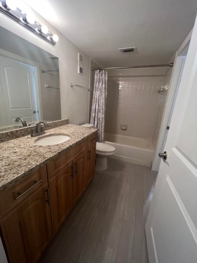 Photo - 14500 Stirling Way