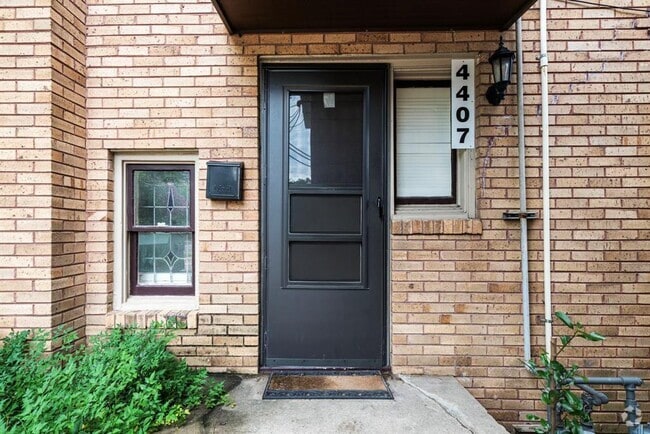 Building Photo - 4407 Stanford St Rental