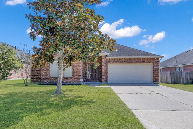 Photo - 952 Crannog Way
