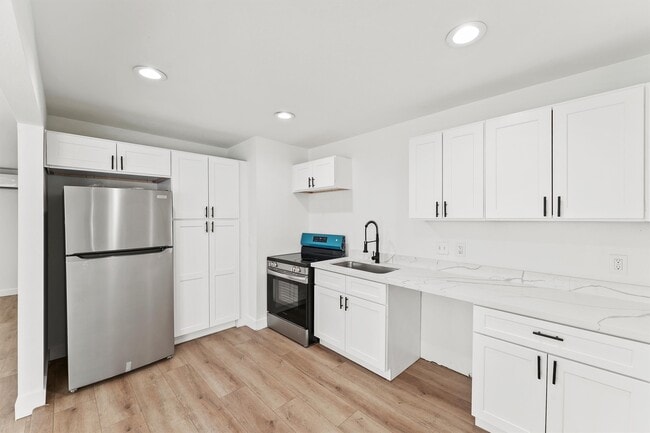 Photo - 5406 Firefly St