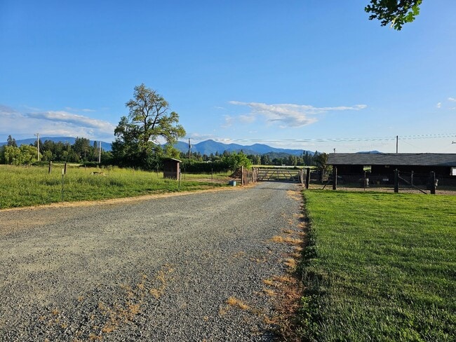 Photo - Horse Property on 2.5 Acres Minutes to Downtown Grants Pass