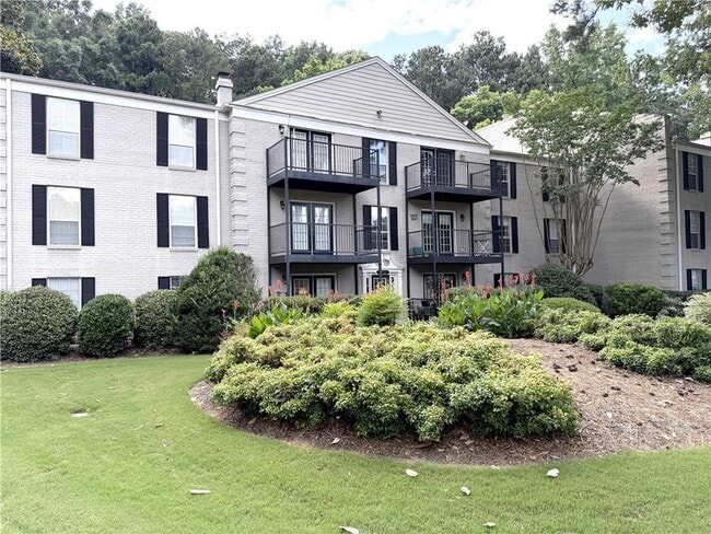 Building Photo - 3513 Essex Ave Unit 67