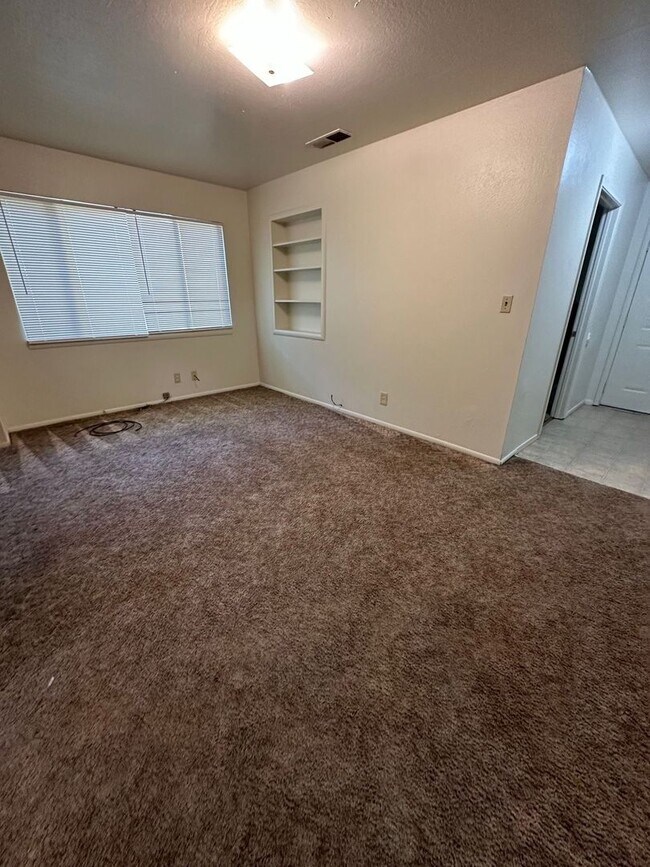 Photo - 717/719 W 3rd St Unidad 719