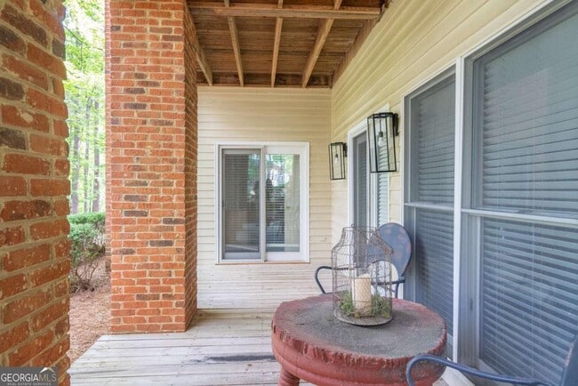 Building Photo - 1020 Cupp Ln Unit B