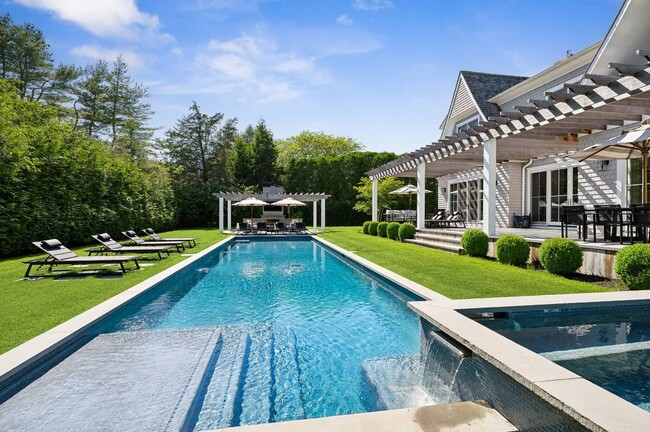 Photo - 48 Harvest Ln