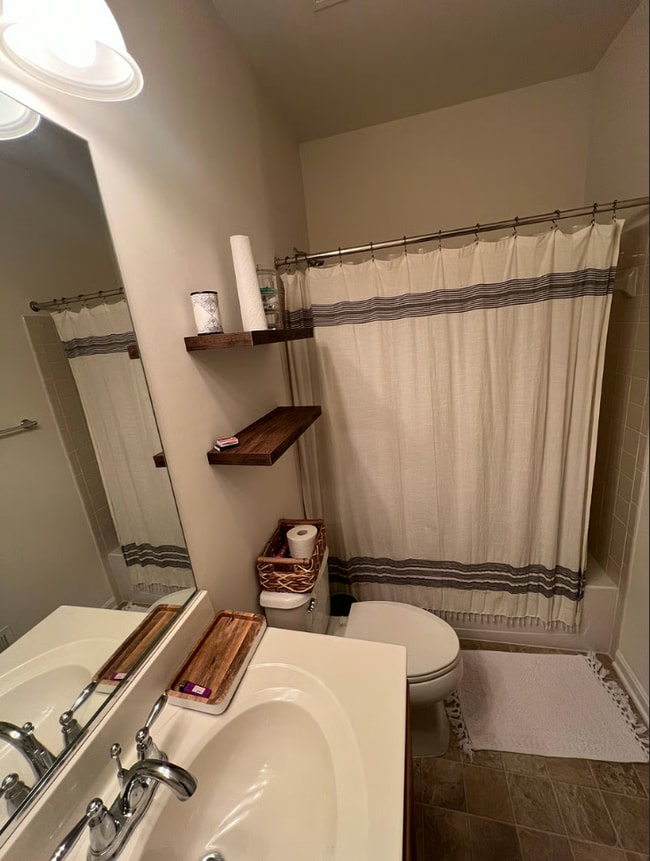 Photo - 3728 Foote St NE