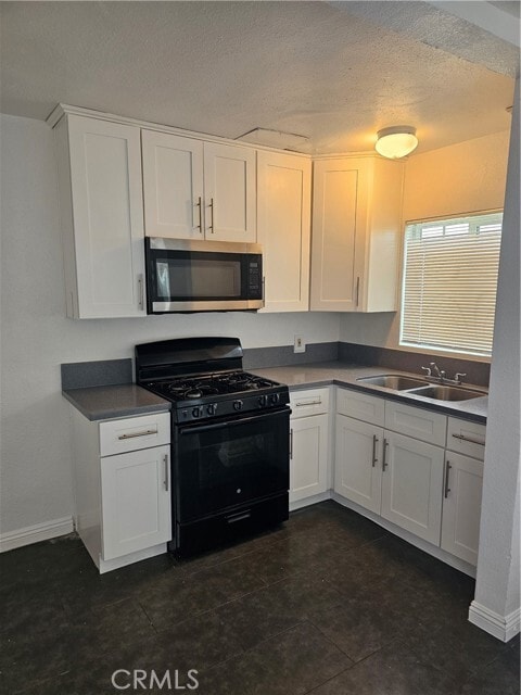 Building Photo - 2268 Genevieve St N Rental