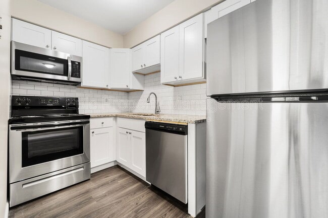 Building Photo - 11435 Old Goddard Rd Unit 3 21