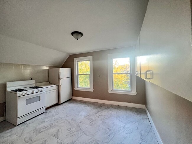 Photo - 255-255 Orchard St Unit 3