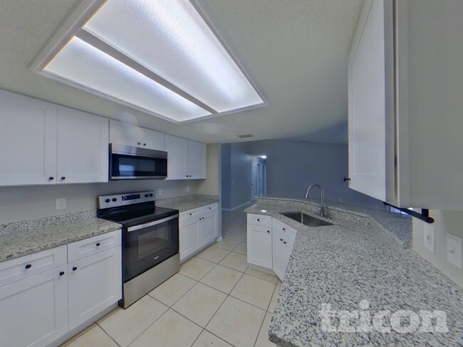 Photo - 7029 Symmes Rd