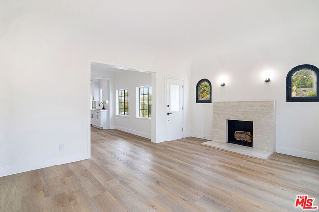 Photo - 6686 Drexel Ave