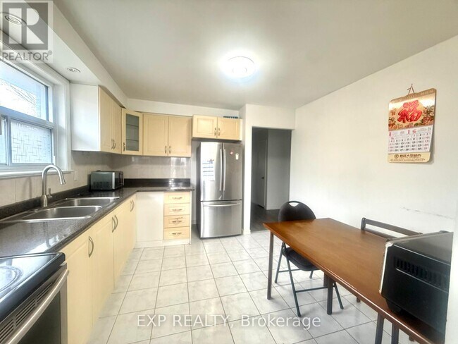 Photo - 21 Broomfield Dr