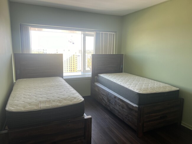 Photo - 555 E William St Unidad 22G