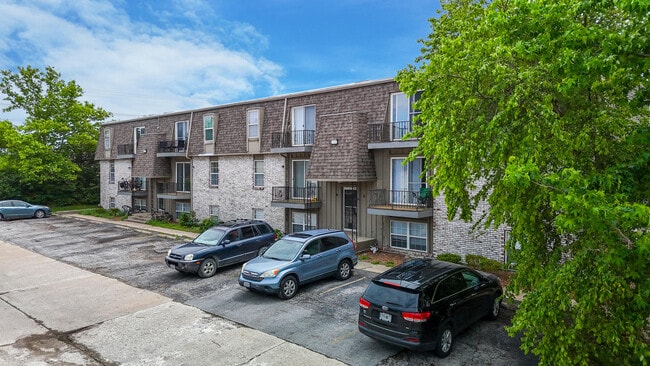 Building Photo - 3408 Balboa Ln Unit 30