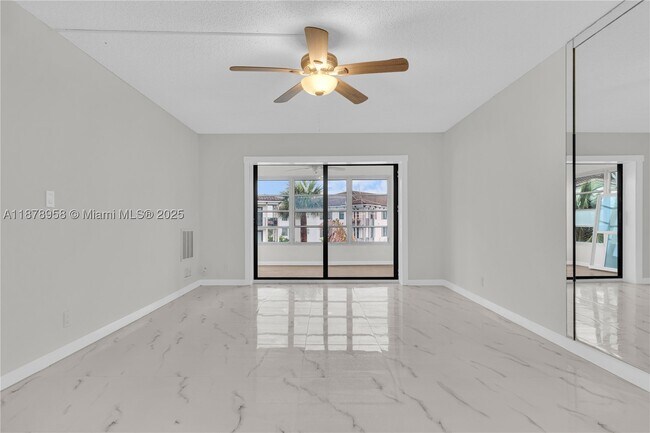 Photo - 9355 SW 8th St Unit 425