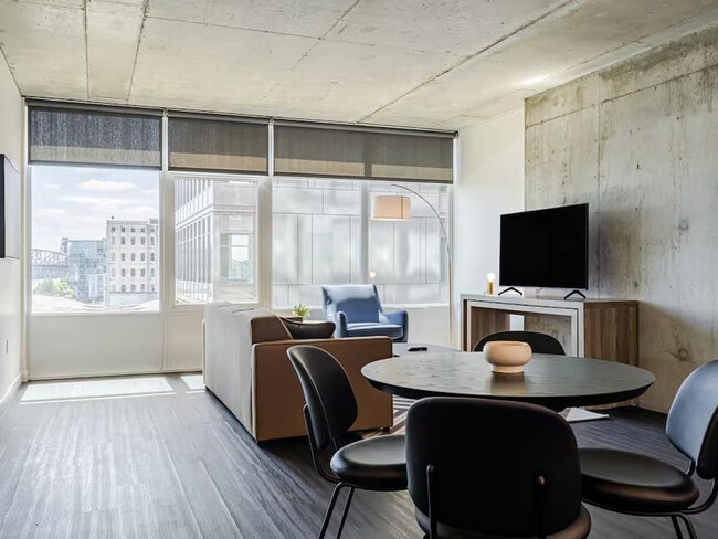 Photo - 1550 NW Naito Pkwy Unit ID1226765P